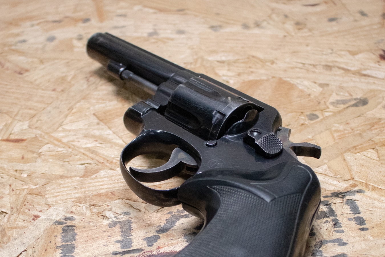 SMITH AND WESSON Model 10-6 38 Special Police Trade-In Revolvers with Heavy Barrel and Rubber Grips